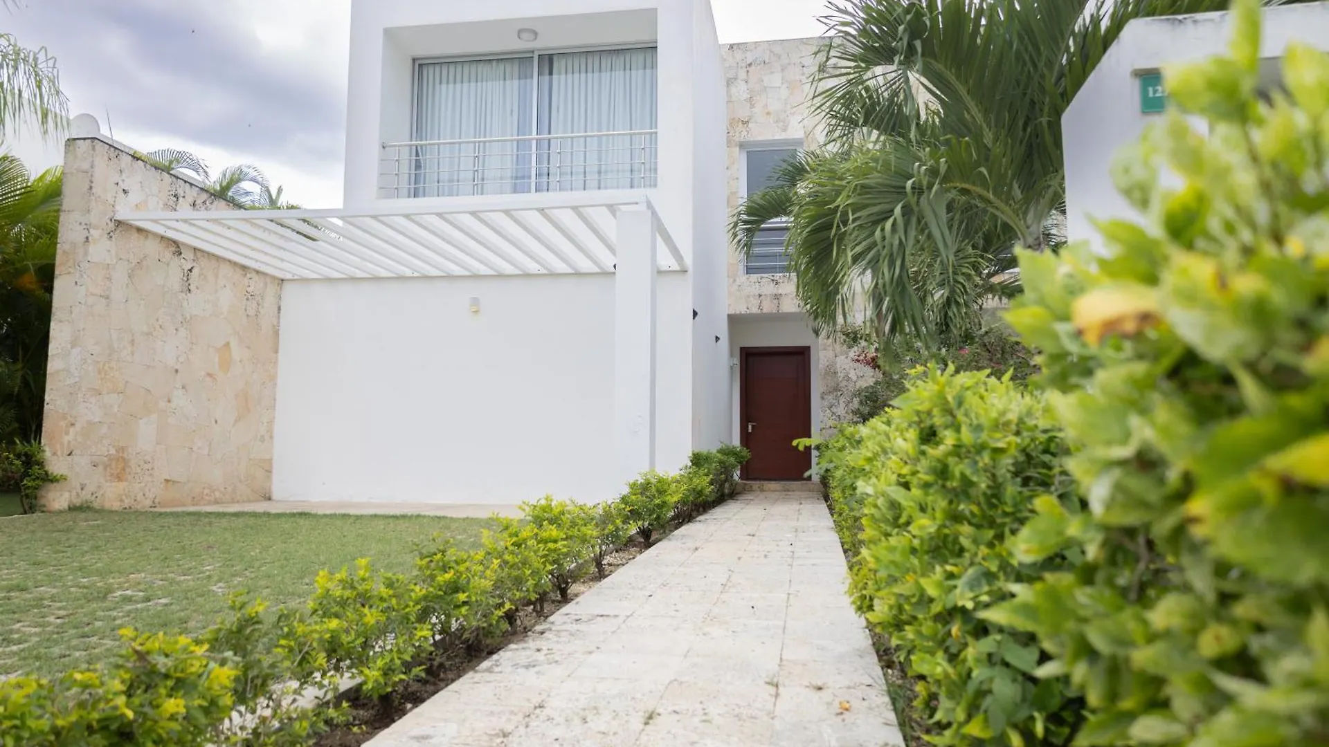 Ka' Romana Residences Soco 0*,